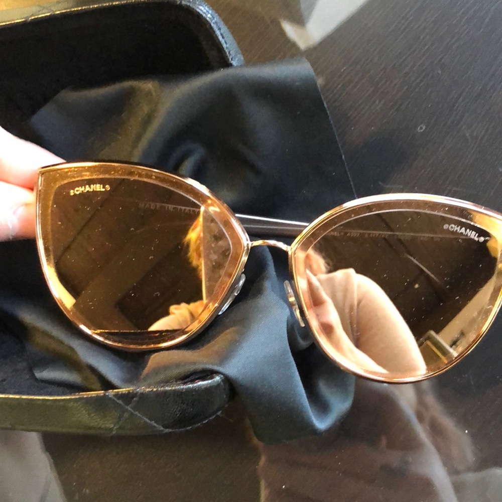 Chanel sunglasses - Picture 4 of 4